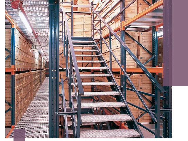 Лестницы складские прочные и безопасные под ключ в Похвистневе